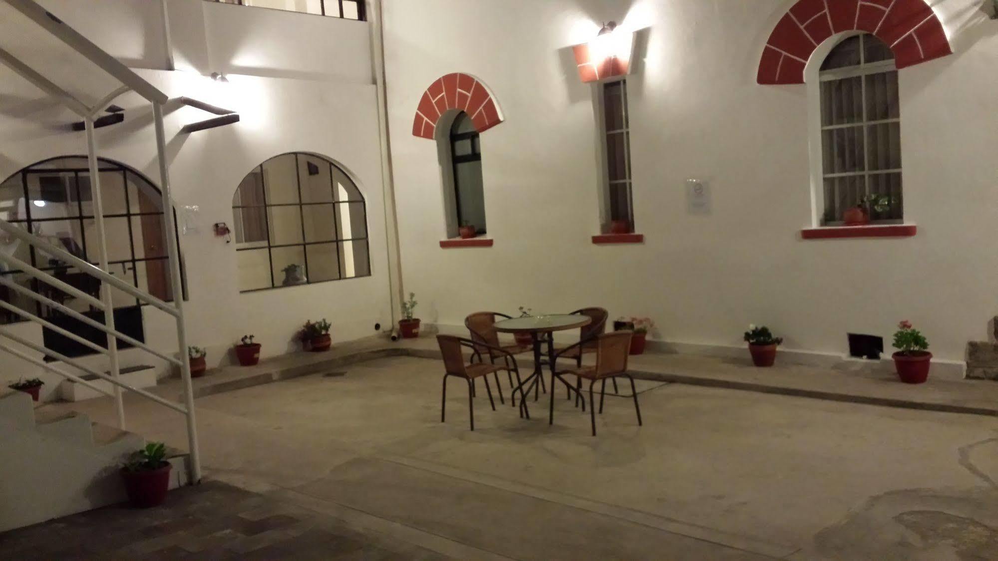 Heritage Inn Quito Exterior photo